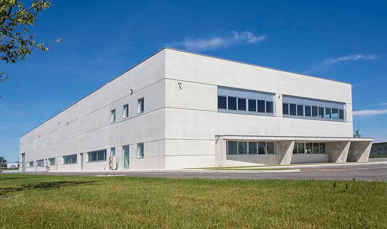 Generator-to-hot-air-to-pellet-ducted-for-hall-of-conselve-padova